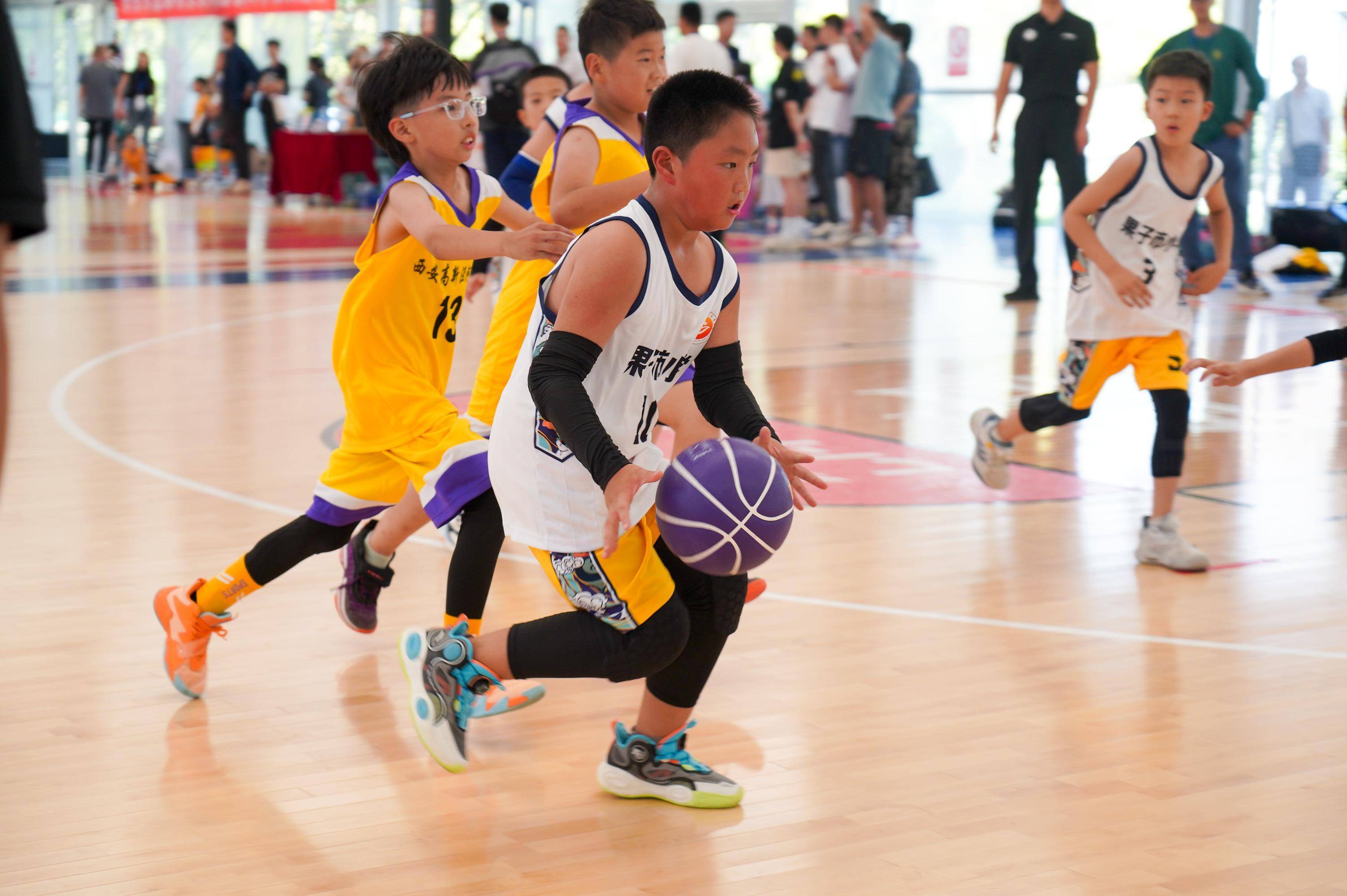 篮球赛事引入新的规则,考验球员适应能力吗 篮球赛事引入新的规则,考验球员适应能力吗