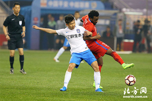 关于天津泰达主场战胜重庆斯威，稳步前进的信息