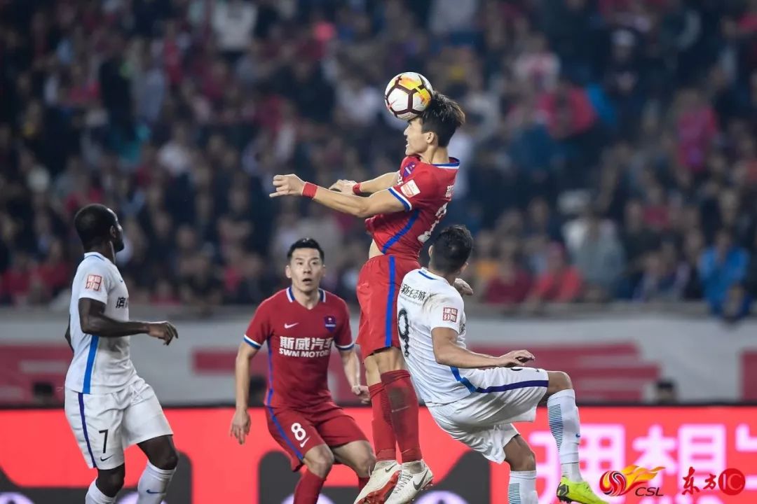关于天津泰达主场战胜重庆斯威，稳步前进的信息