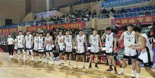 包含篮球比赛中，球队获得国际认可，壮举无人能敌的词条