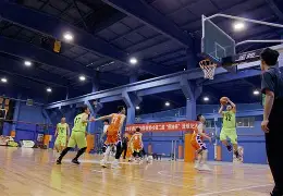 包含篮球比赛中，球队获得国际认可，壮举无人能敌的词条